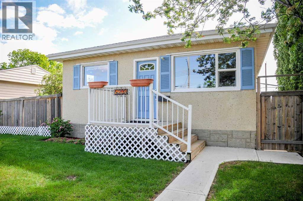 5223 46 Street, Camrose, Alberta  T4V 1H4 - Photo 1 - A2319101