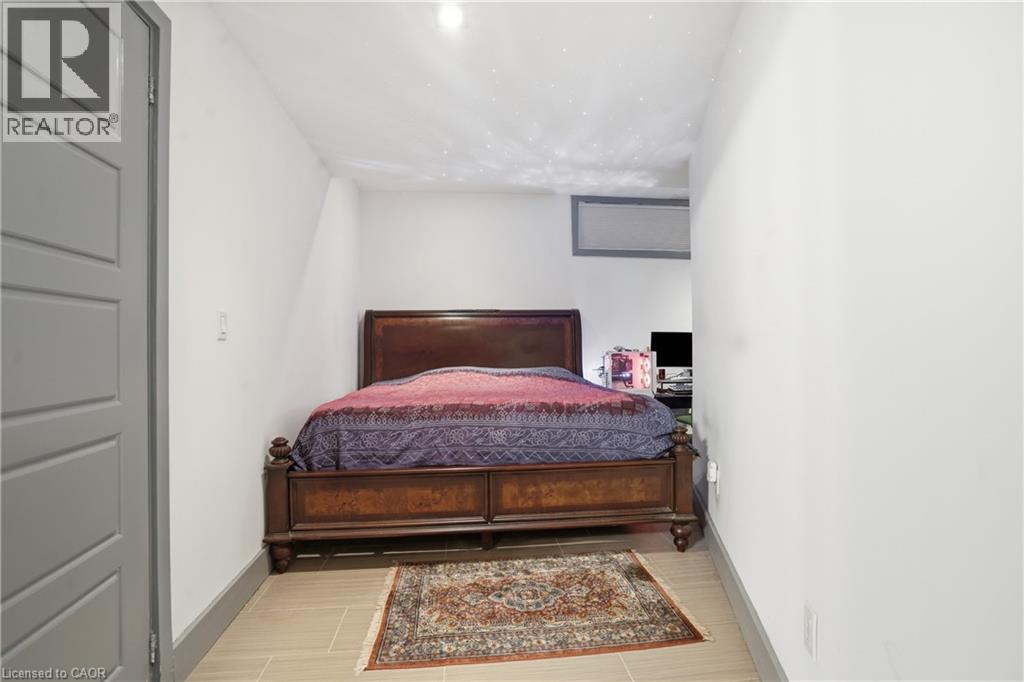 888 Edgemere Road, Fort Erie, Ontario  L2A 1A8 - Photo 25 - 40848641