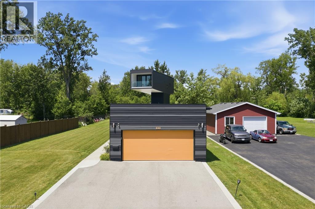 888 Edgemere Road, Fort Erie, Ontario  L2A 1A8 - Photo 4 - 40848641