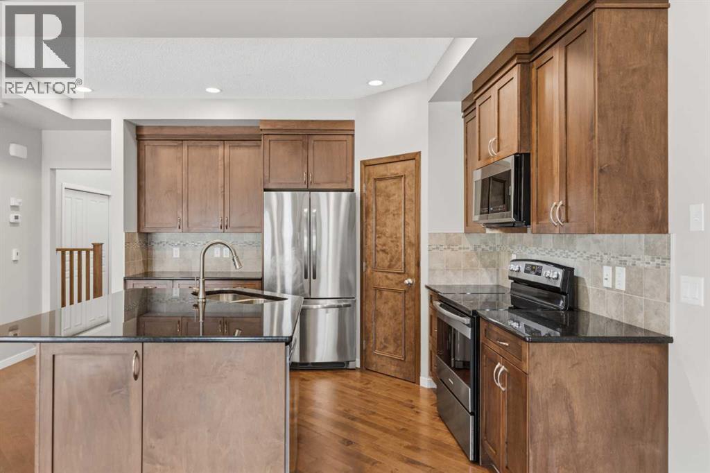 40 Panatella Mews NW, Calgary, Alberta  T3K 6C7 - Photo 10 - A2333815