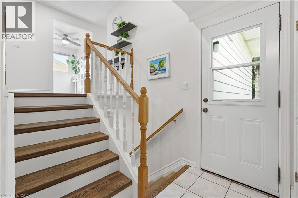 596 Louise Drive, Burlington, Ontario  L7L 2T9 - Photo 6 - 40853280