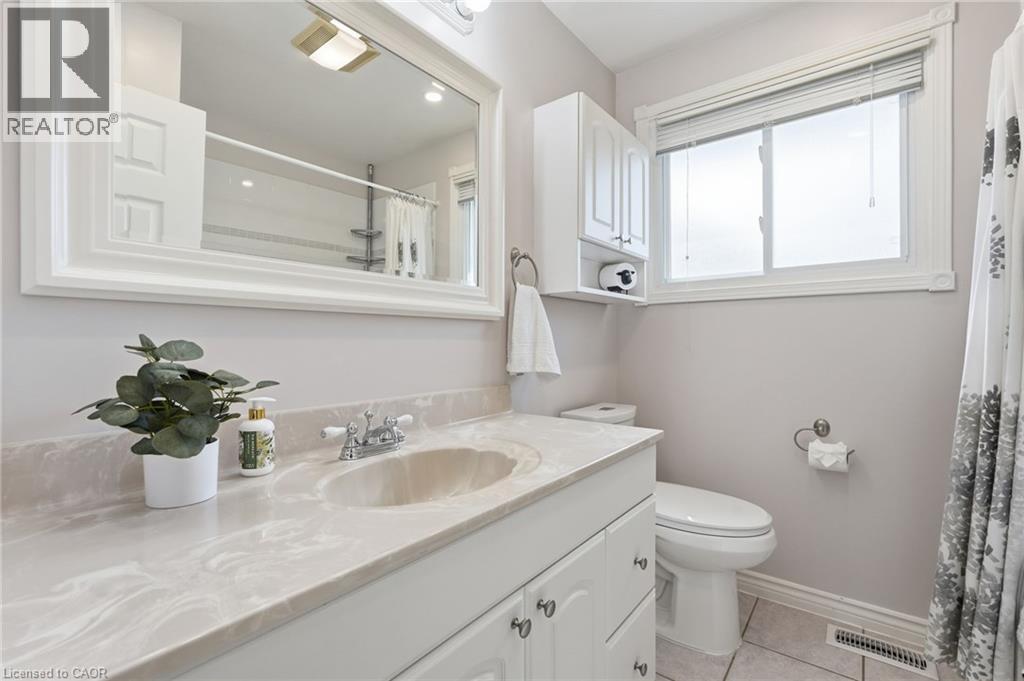 596 Louise Drive, Burlington, Ontario  L7L 2T9 - Photo 24 - 40853280