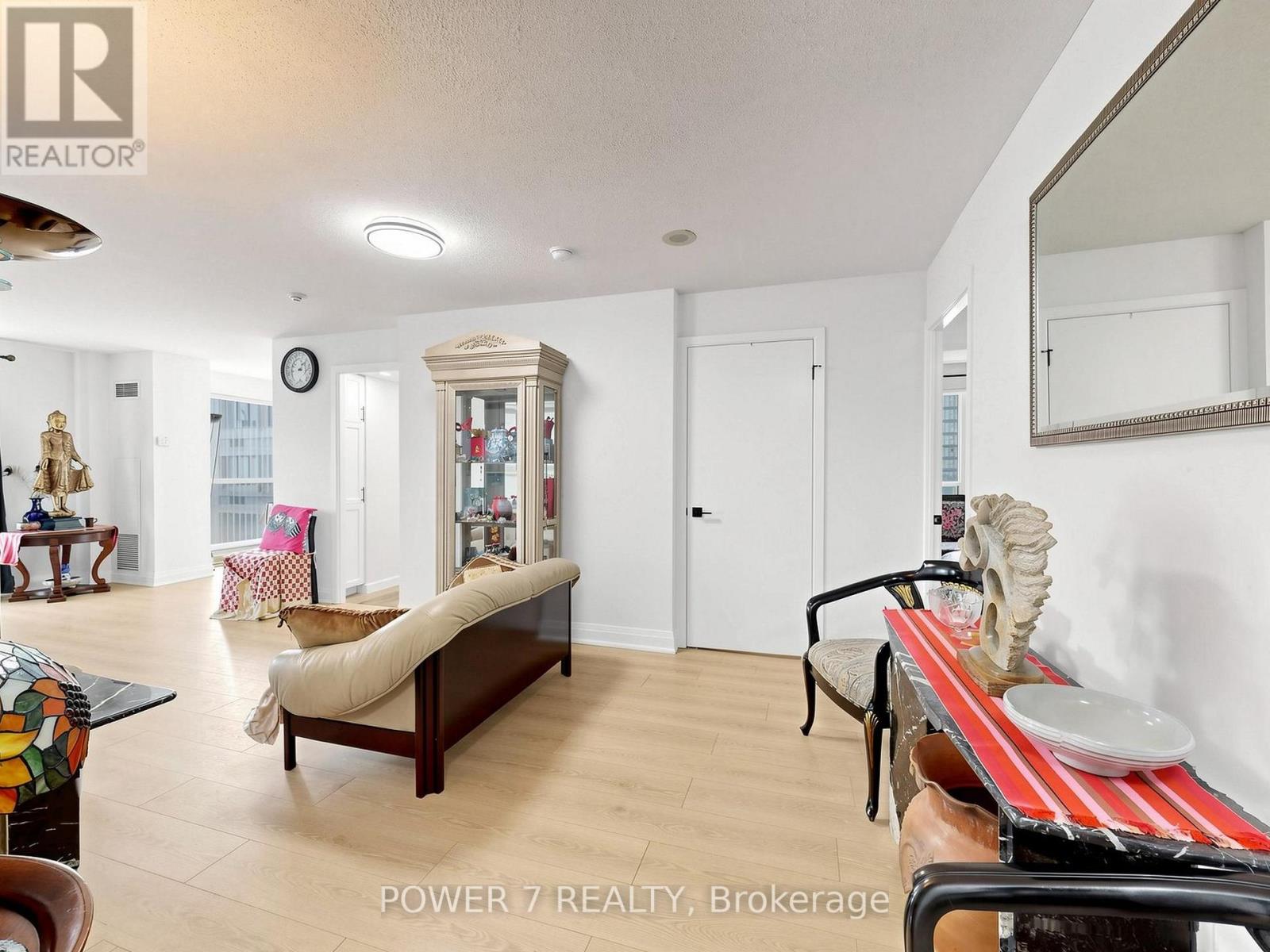2512 - 8 Park Road, Toronto, Ontario  M4W 3S5 - Photo 30 - C13650290
