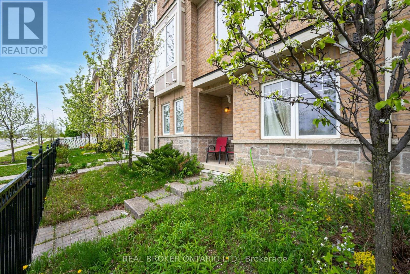 50 Magdalene Crescent, Brampton, Ontario  L6Z 0G8 - Photo 16 - W13585288