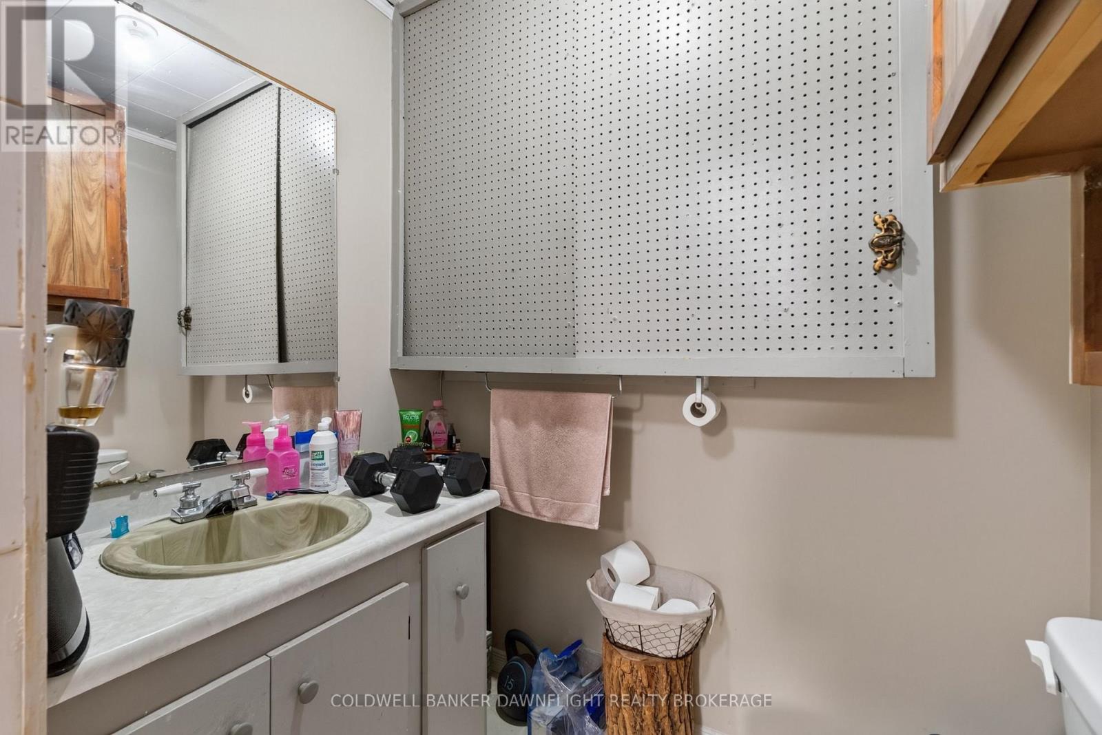 37 Main Street E, Bluewater, Ontario  N0M 2T0 - Photo 15 - X13649962