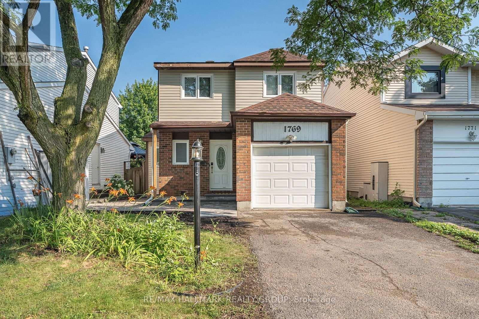 1769 Bromont Way, Ottawa, Ontario  K1C 5K1 - Photo 2 - X13565708