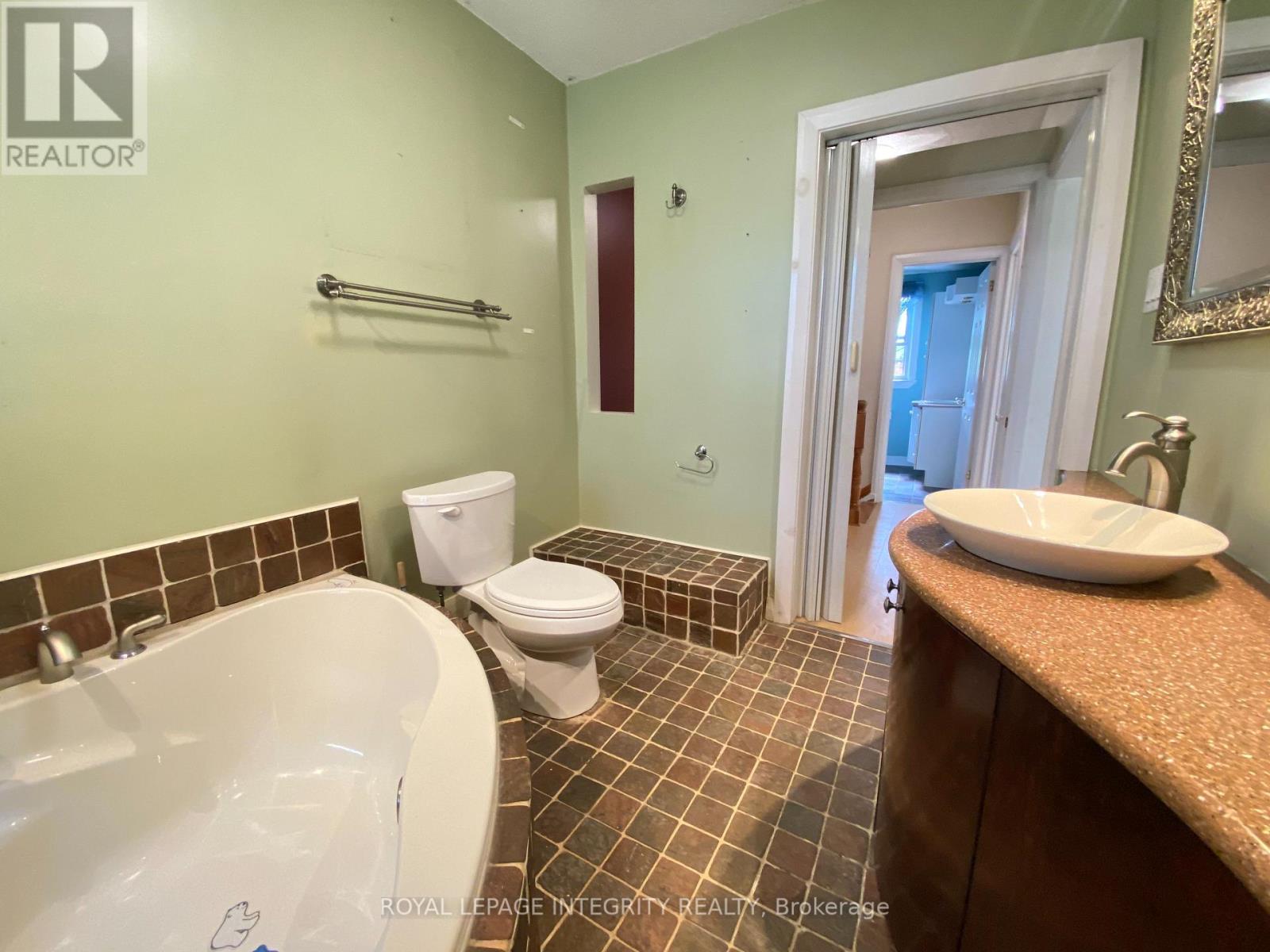 1222 Dorchester Avenue, Ottawa, Ontario  K1Z 8E4 - Photo 29 - X13671920