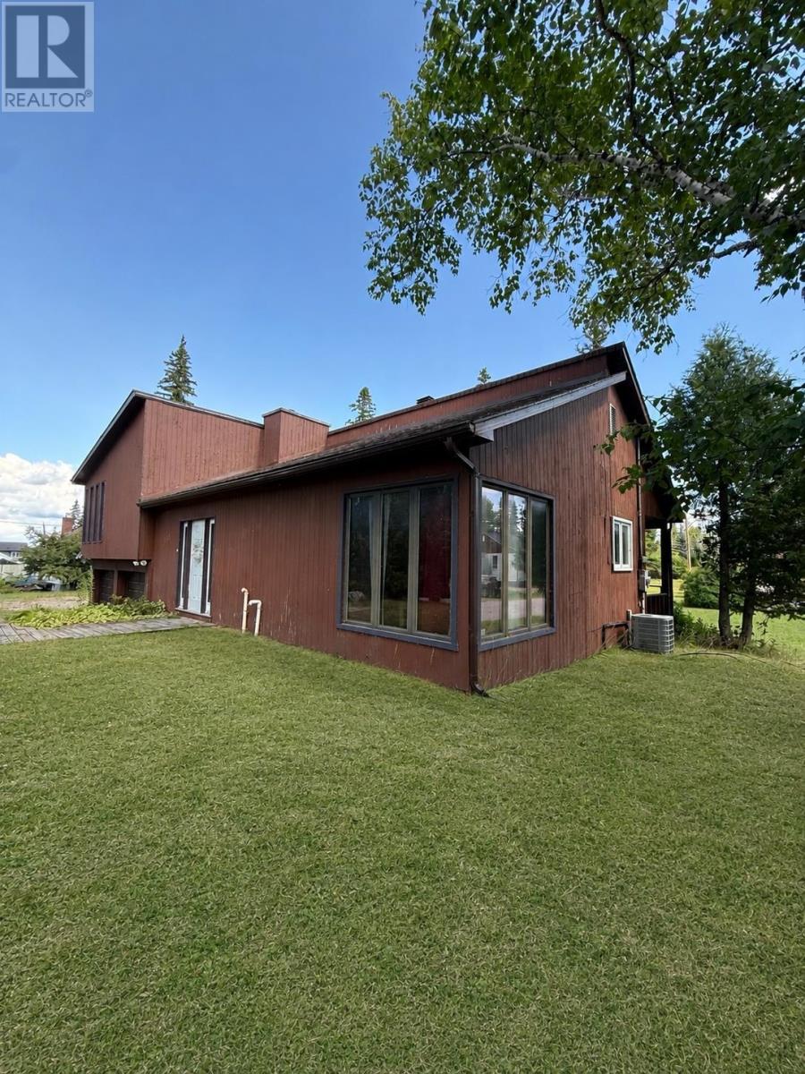 109-111 Hillcrest Rd, Longlac, Ontario  P0T 2A0 - Photo 23 - TB2602351