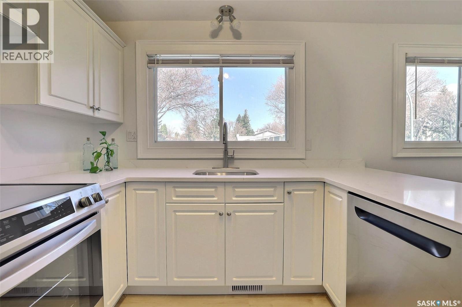 1409 Shannon Road, Regina, Saskatchewan  S4S 5L4 - Photo 19 - SK045558