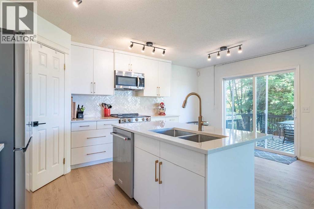 76 Cranfield Place Se, Calgary, Alberta  T3M 1B3 - Photo 9 - A2320295