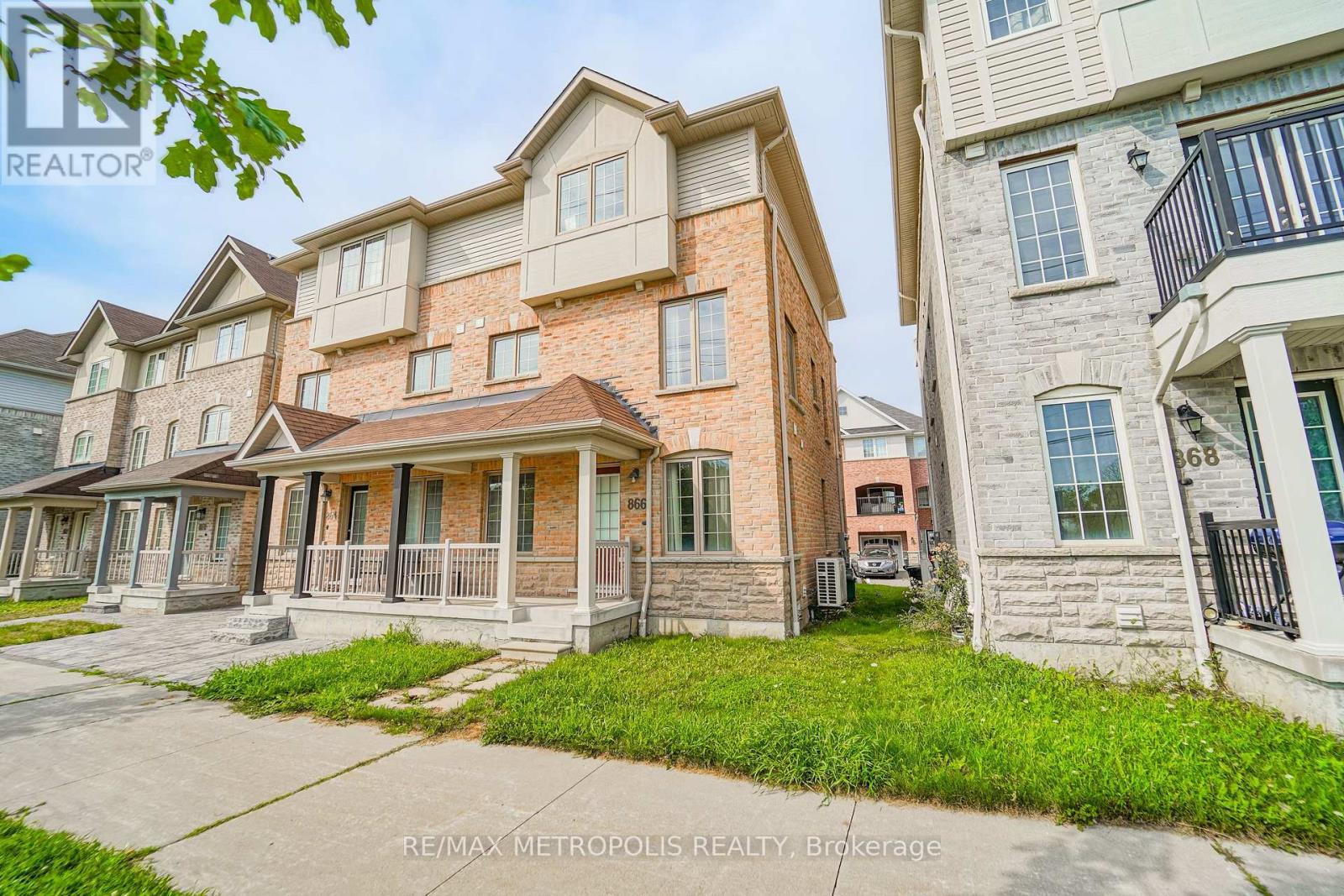 866 Audley Road, Ajax, Ontario  L1Z 1M4 - Photo 4 - E13667410