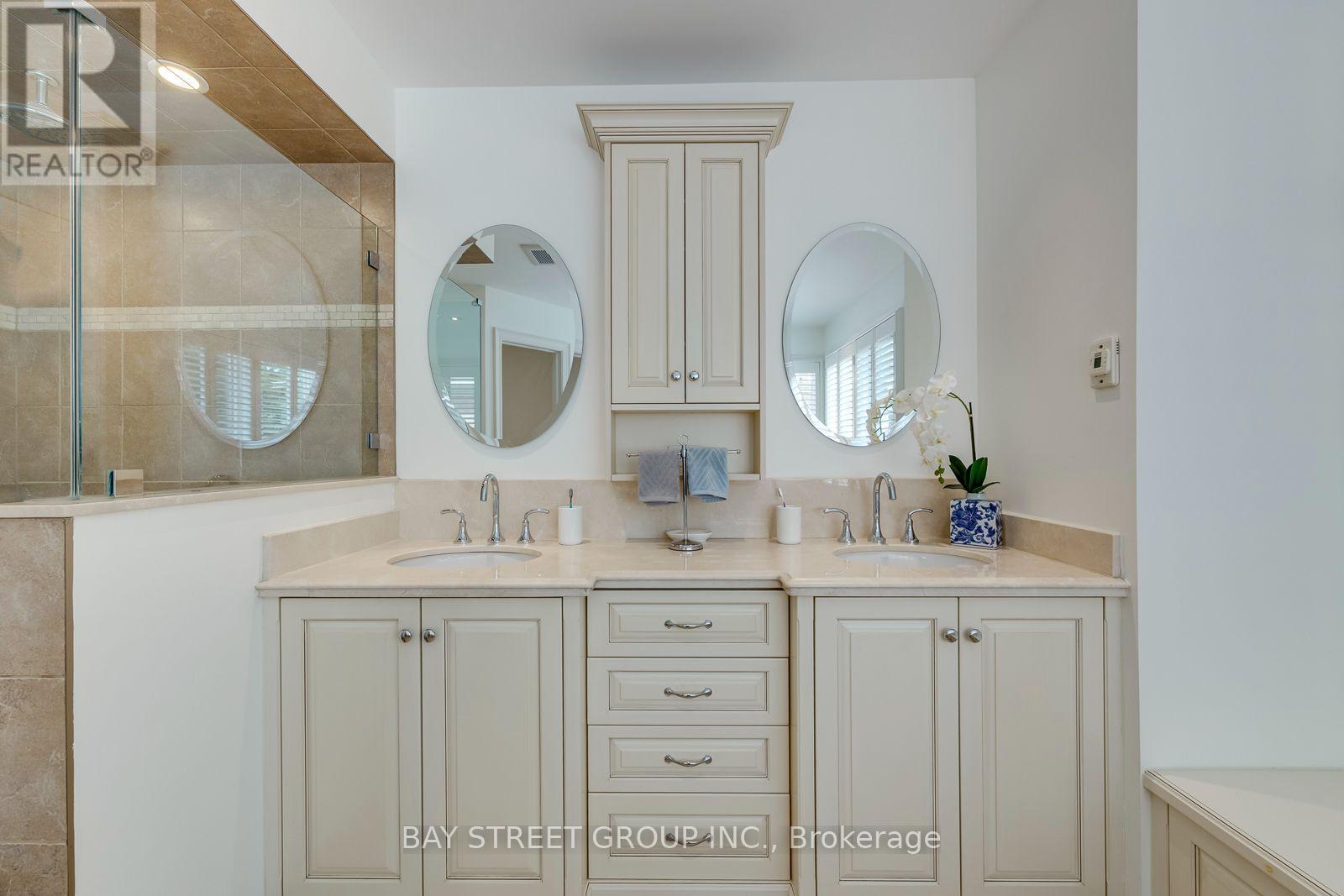 4177 Millcroft Park Drive, Burlington, Ontario  L7M 3V2 - Photo 28 - W13675796