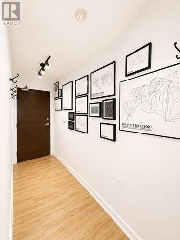 1026 - 21 Iceboat Terrace, Toronto, Ontario  M5V 4A9 - Photo 2 - C13675838