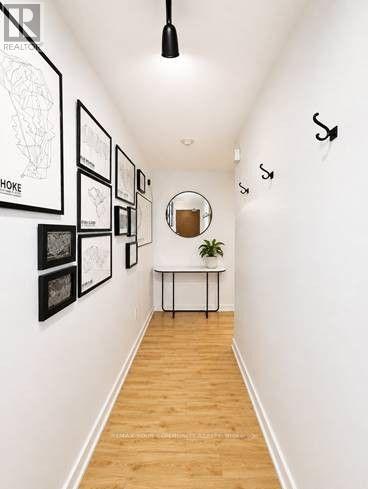 1026 - 21 Iceboat Terrace, Toronto, Ontario  M5V 4A9 - Photo 3 - C13675838