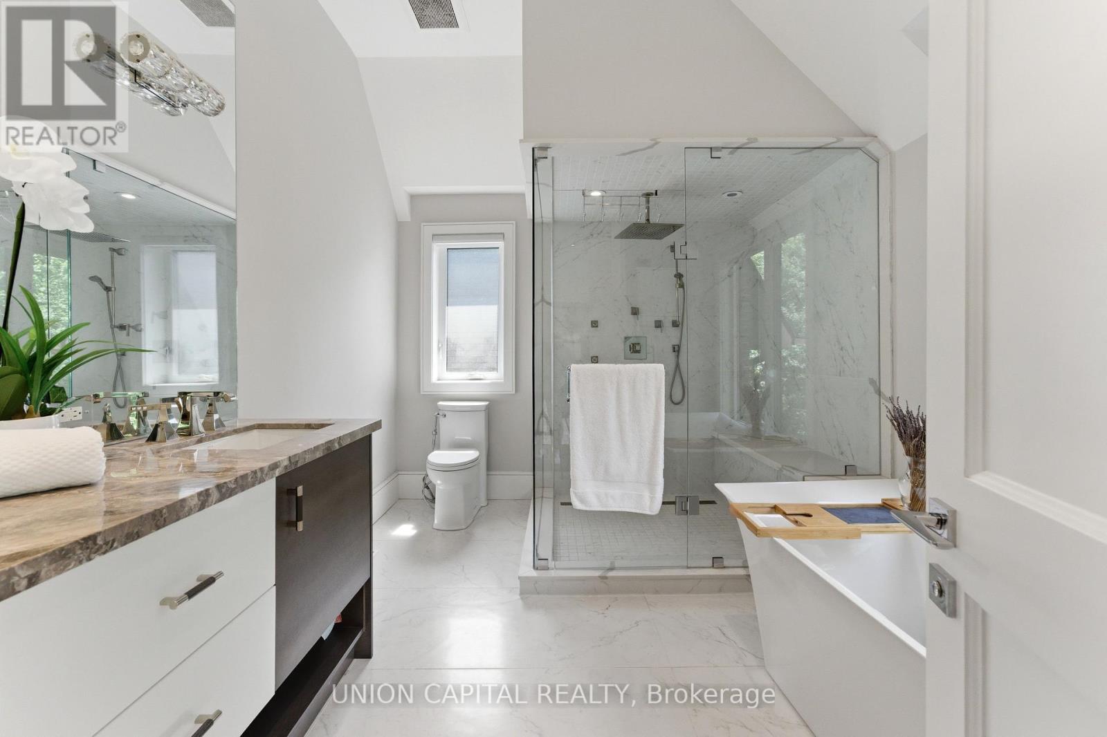 20 Walker Road, Toronto, Ontario  M2N 2K3 - Photo 26 - C13675874