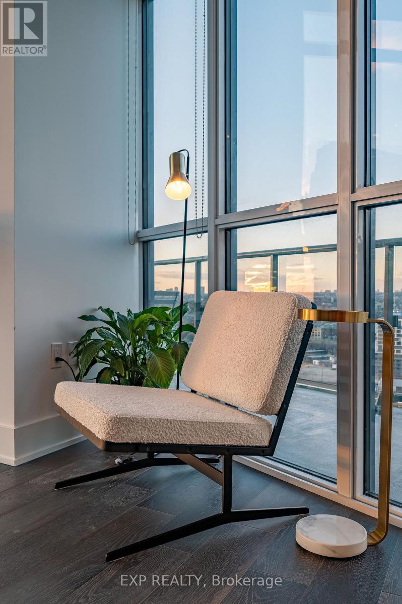 Ph03 - 38 Iannuzzi Street, Toronto, Ontario  M5V 0S2 - Photo 12 - C13675890