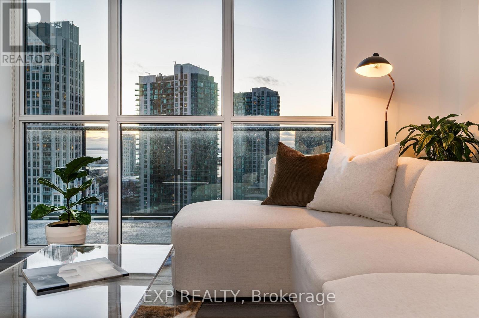 Ph03 - 38 Iannuzzi Street, Toronto, Ontario  M5V 0S2 - Photo 8 - C13675890