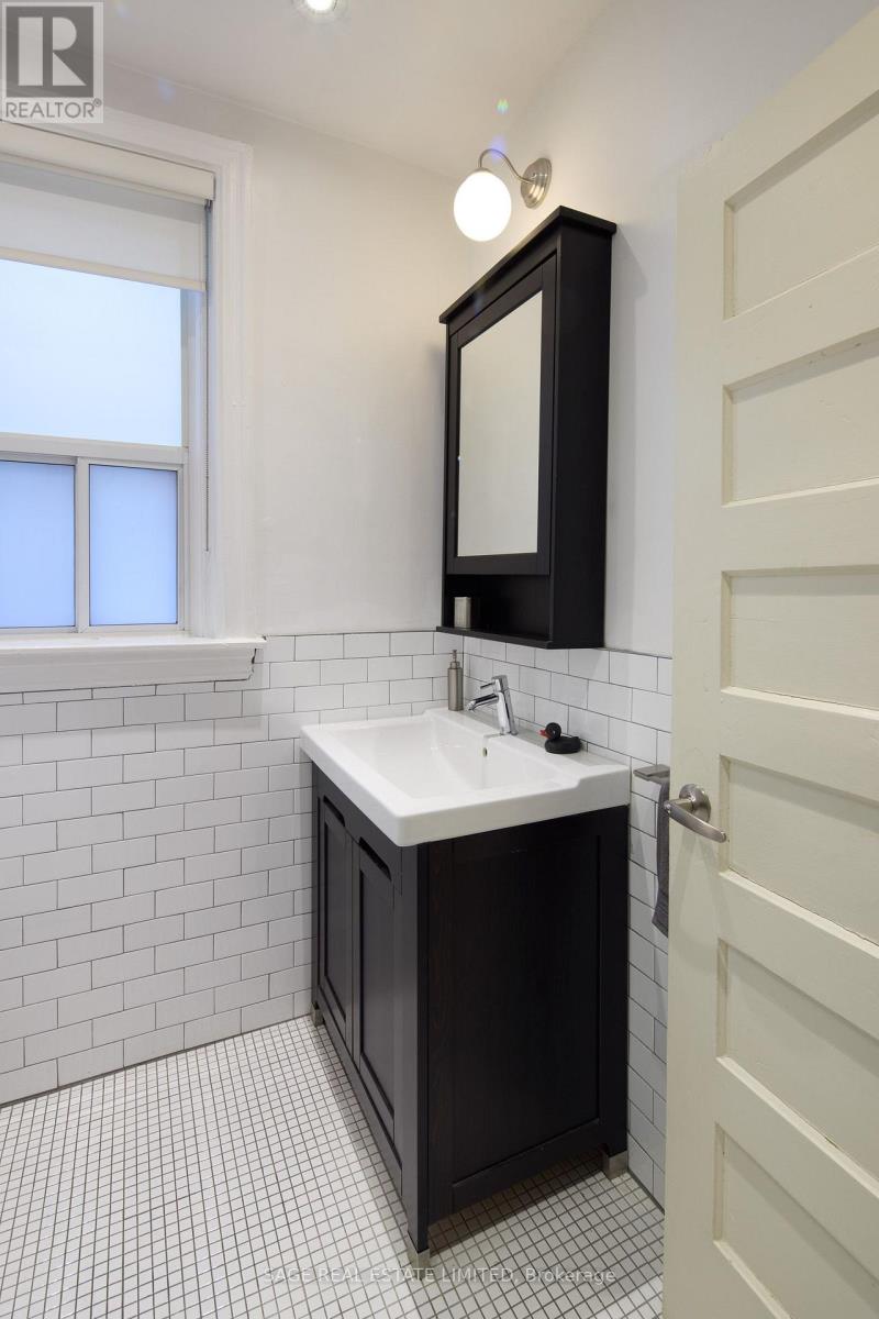 2 - 1158 College Street, Toronto, Ontario  M6H 1B6 - Photo 18 - C13675894