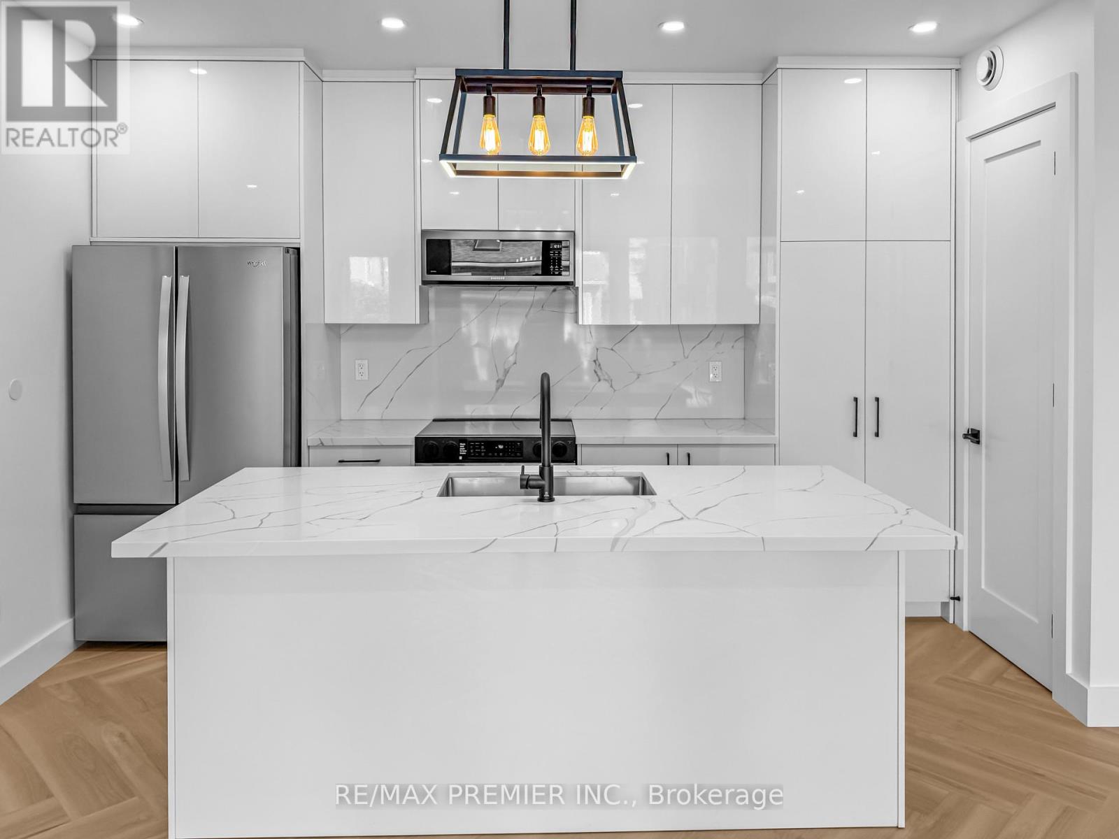 Garden Suite - 757 Dufferin Street, Toronto, Ontario  M6H 3K5 - Photo 4 - C13675900