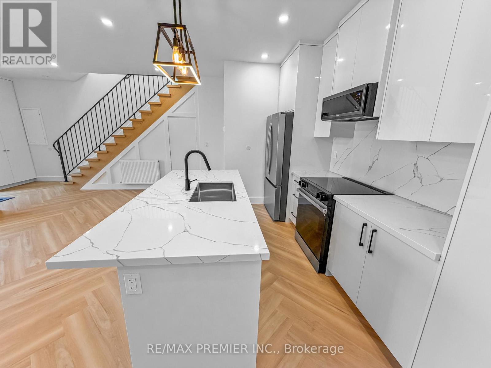 Garden Suite - 757 Dufferin Street, Toronto, Ontario  M6H 3K5 - Photo 7 - C13675900