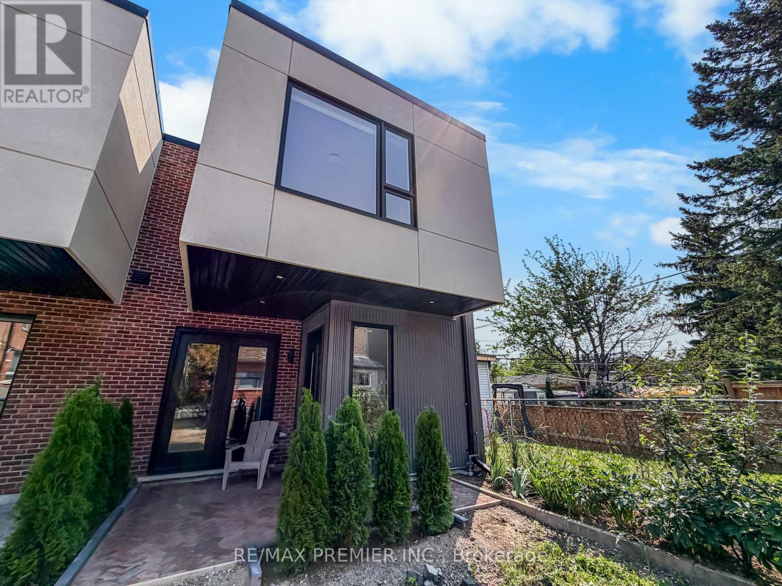 Garden Suite - 755 Dufferin Street, Toronto, Ontario  M6H 3K5 - Photo 1 - C13675954