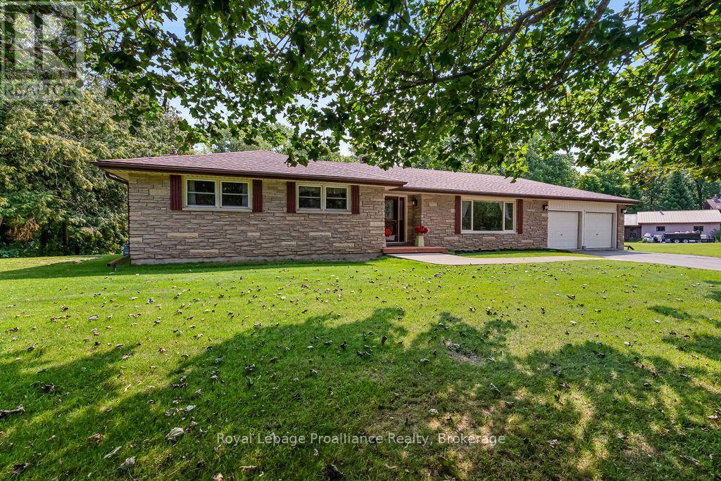 794 Foxboro Stirling Road, Quinte West, Ontario  K0K 2B0 - Photo 2 - X13675872