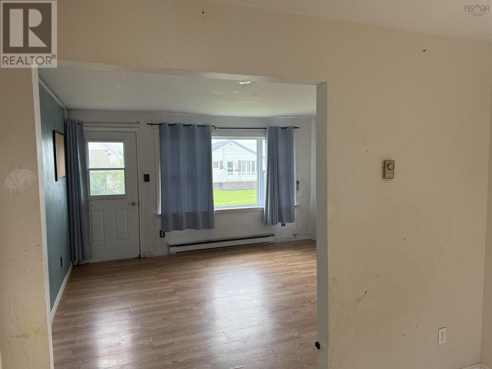 384 Fourteenth Street, New Waterford, Nova Scotia  B1H 4V8 - Photo 6 - 202618584