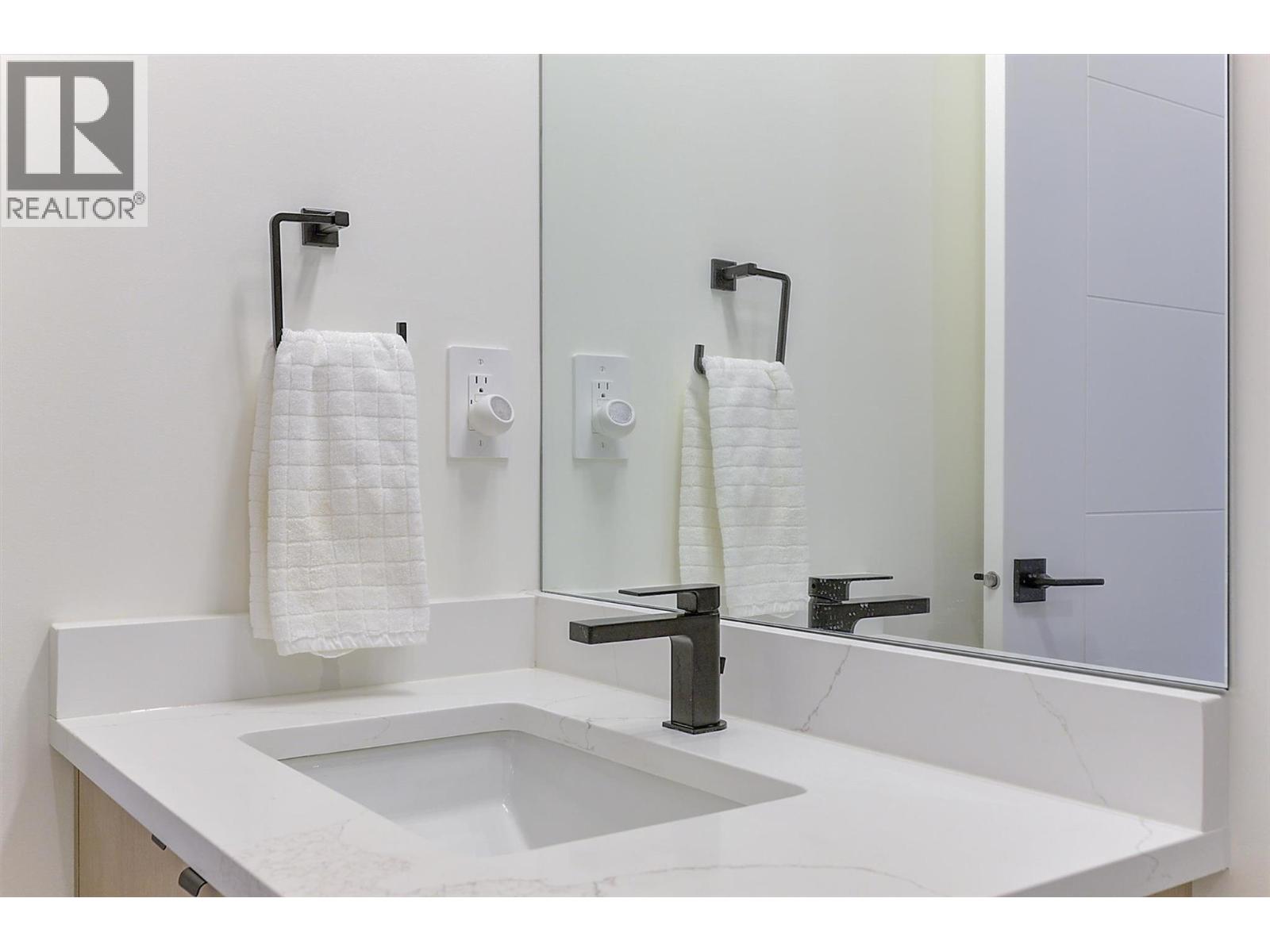 747 Patterson Avenue Unit# 2, Kelowna, British Columbia  V1Y 5C9 - Photo 29 - 10397492