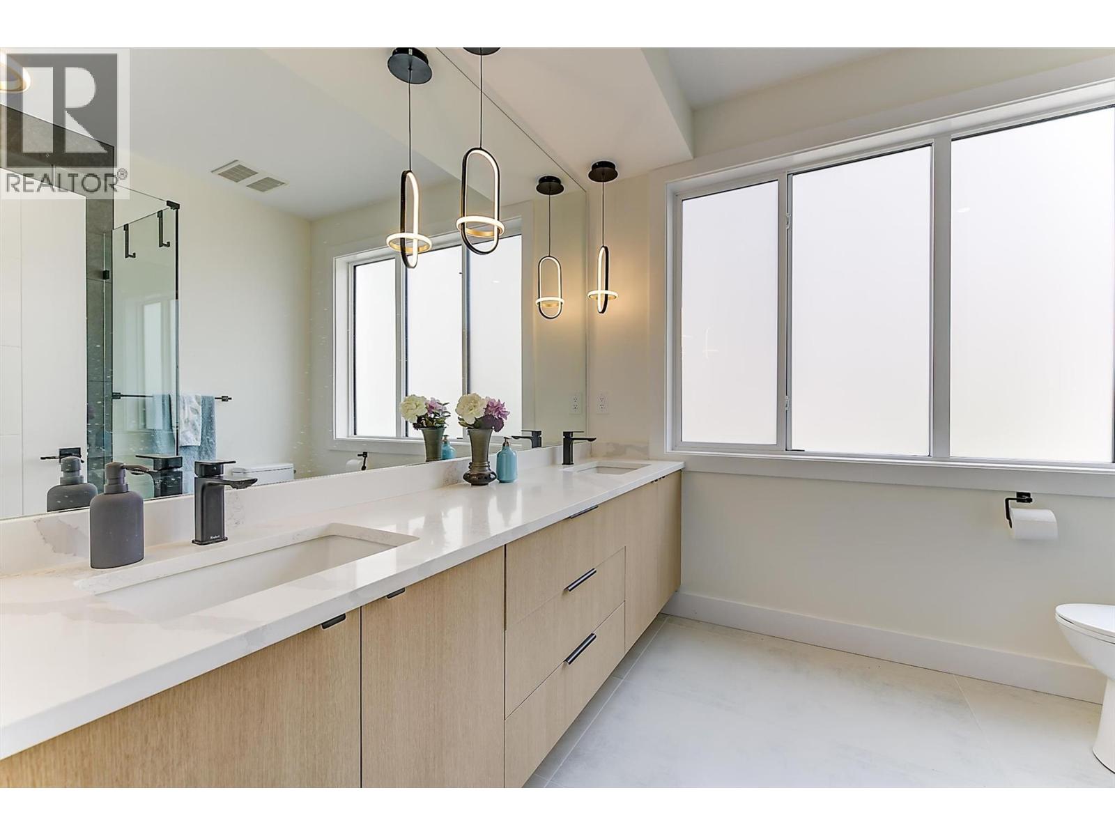 747 Patterson Avenue Unit# 2, Kelowna, British Columbia  V1Y 5C9 - Photo 4 - 10397492