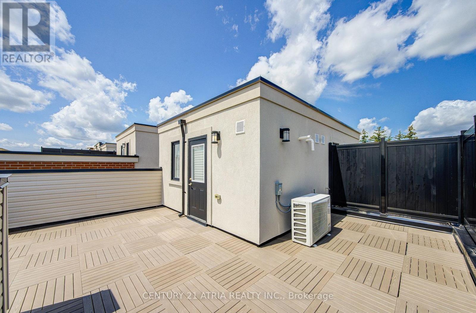 1 - 1 Bond Crescent, Richmond Hill, Ontario  L4E 1J4 - Photo 47 - N13675852