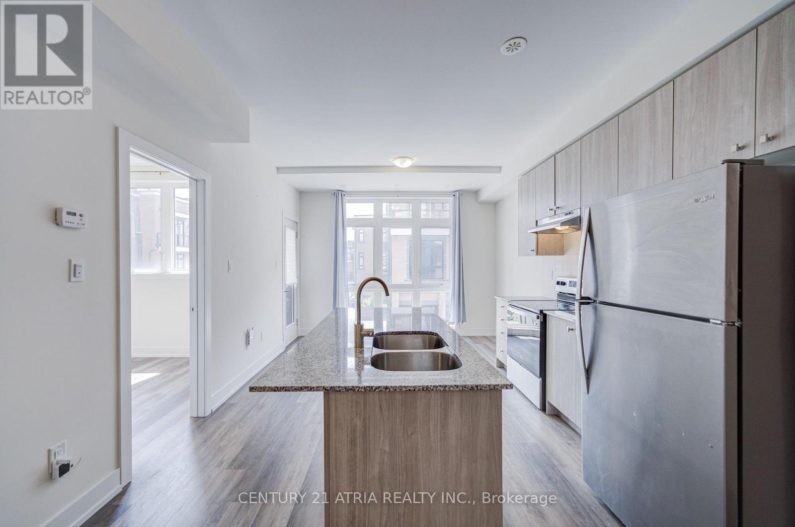 1 - 1 Bond Crescent, Richmond Hill, Ontario  L4E 1J4 - Photo 8 - N13675852