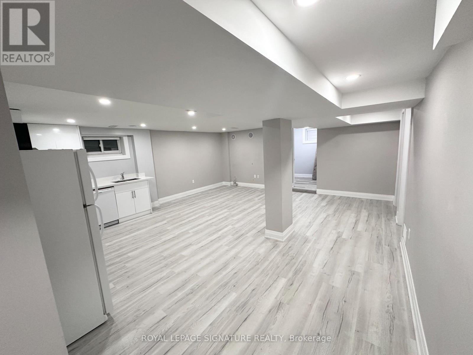 211 Maple Avenue, Richmond Hill, Ontario  L4C 2J4 - Photo 12 - N13675898