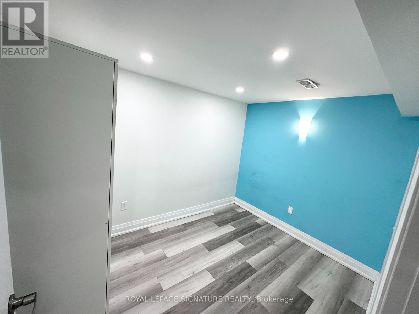 211 Maple Avenue, Richmond Hill, Ontario  L4C 2J4 - Photo 14 - N13675898