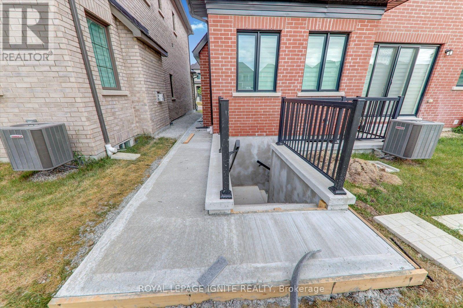 Bsmt - 17 Winthrop Crescent, Vaughan, Ontario  L3L 0E5 - Photo 2 - N13675918