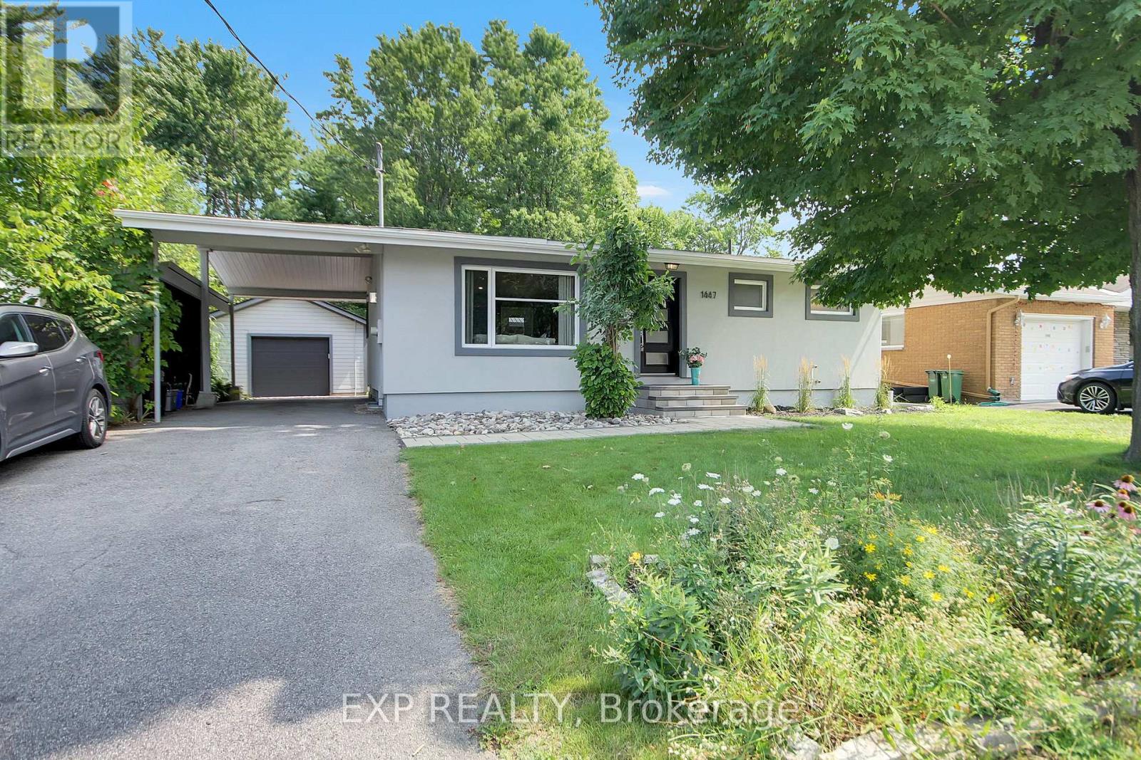 1447 MAXIME STREET, Ottawa, Ontario