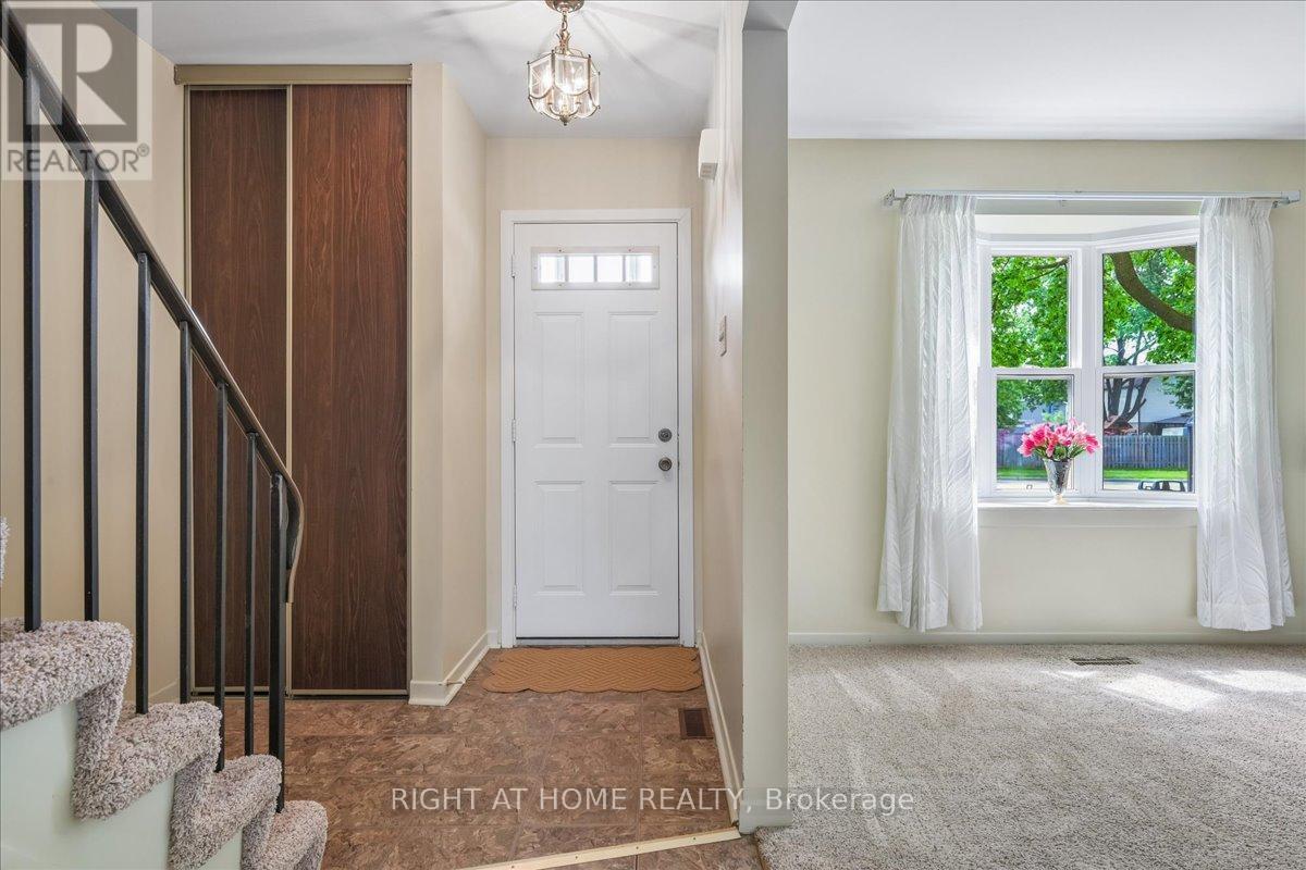 2 - 1020 Central Park Drive, Brampton, Ontario  L6S 3J5 - Photo 4 - W13675840