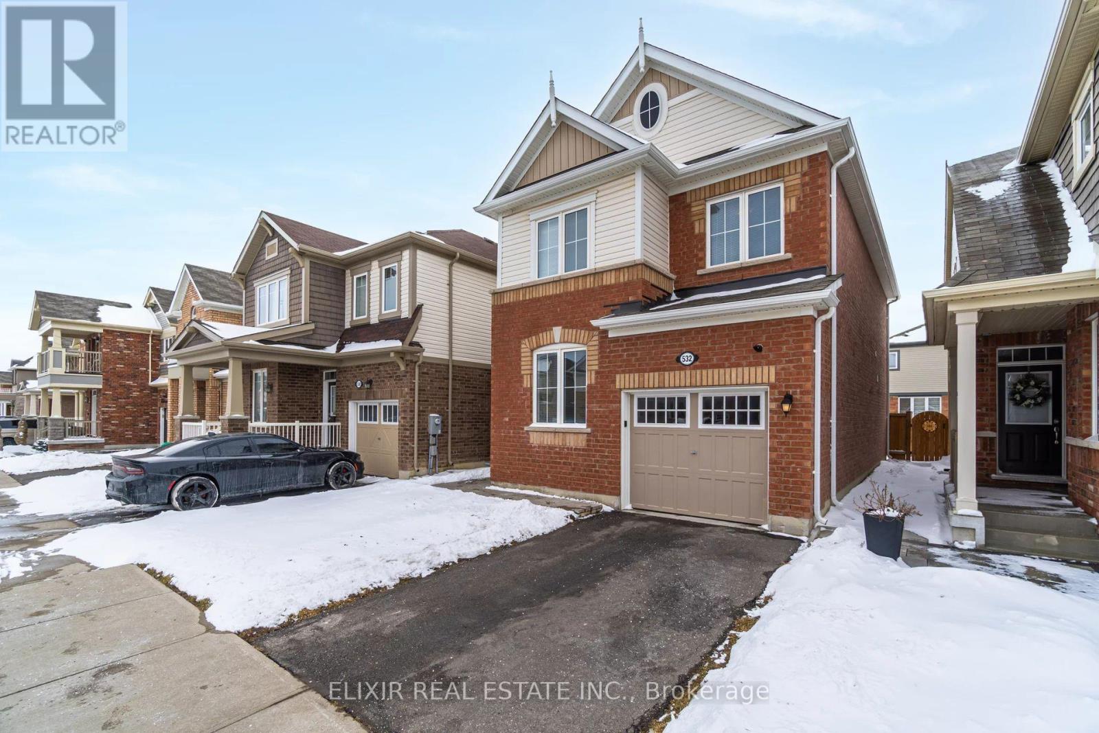 532 Edenbrook Hill Drive, Brampton, Ontario  L7A 2K9 - Photo 2 - W13675860