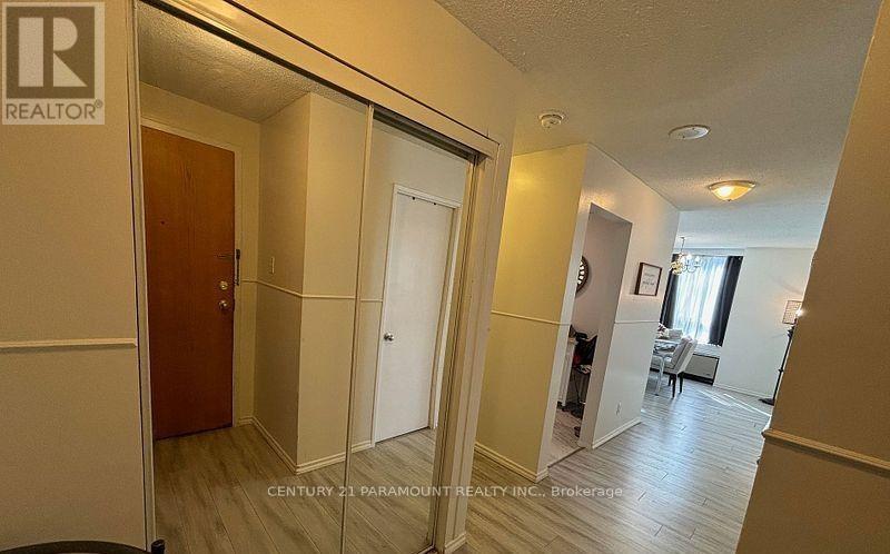 112 - 61 Markbrook Lane, Toronto, Ontario M9V 5E7 - Photo 4 - W13675878