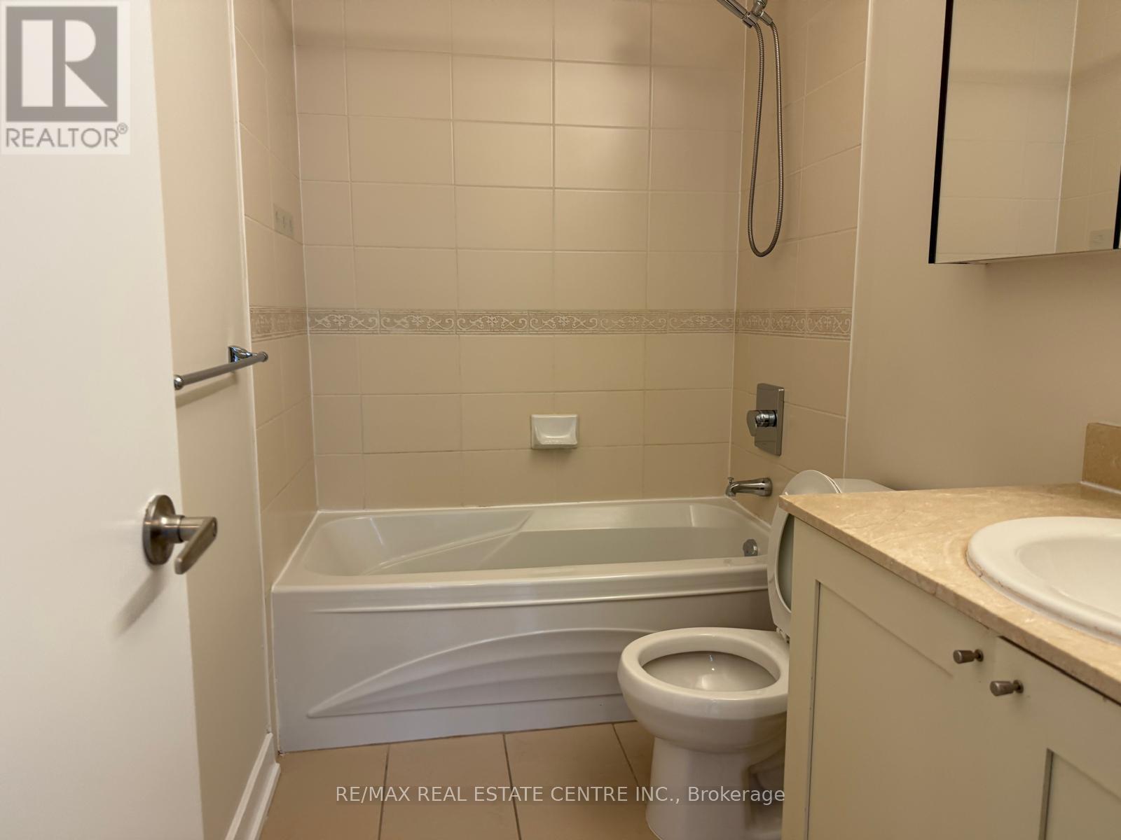3904 - 4070 Confederation Parkway, Mississauga, Ontario  L5B 0E9 - Photo 17 - W13675884