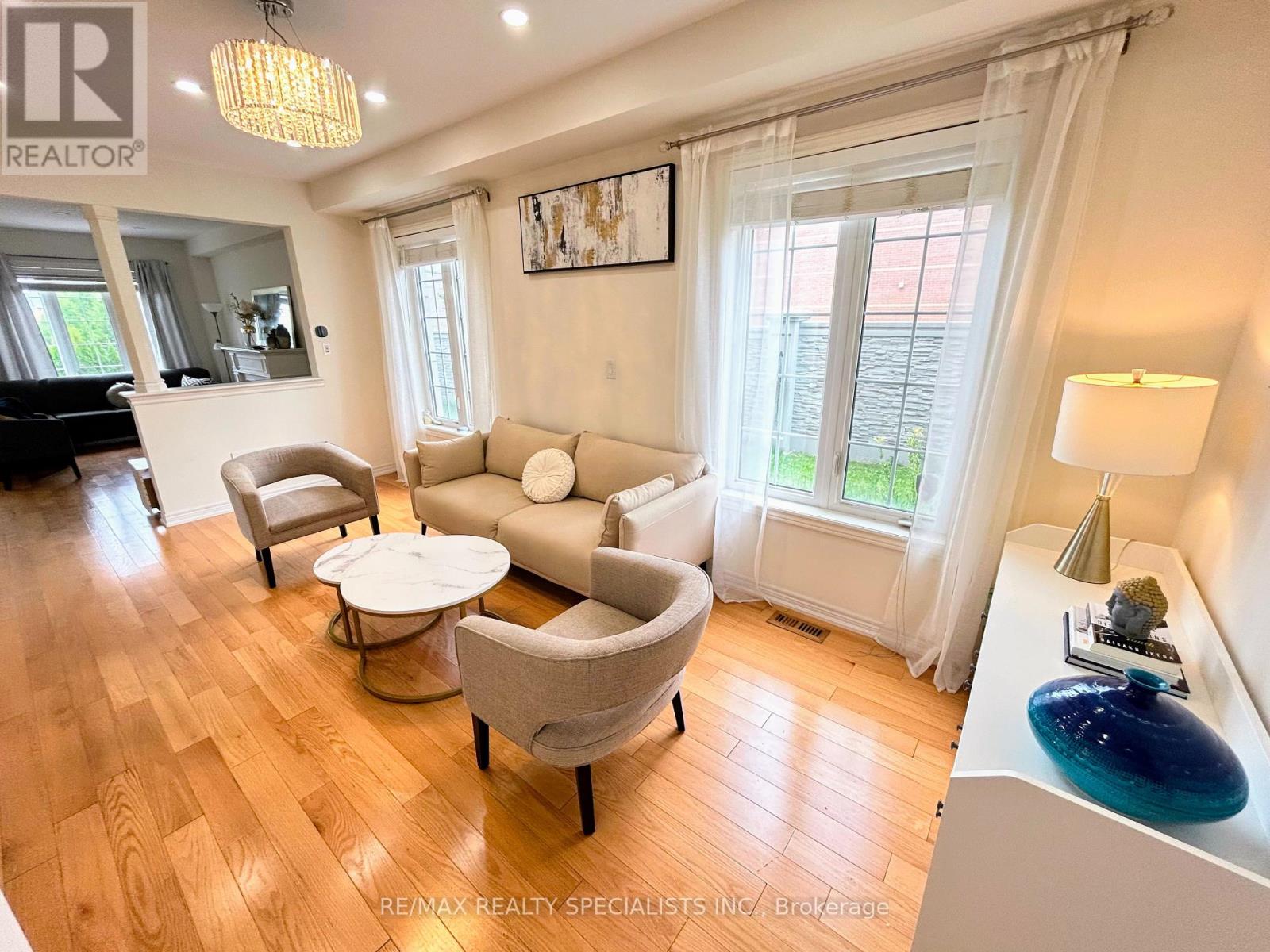 55 Dufay Road, Brampton, Ontario  L7A 4A2 - Photo 3 - W13675912