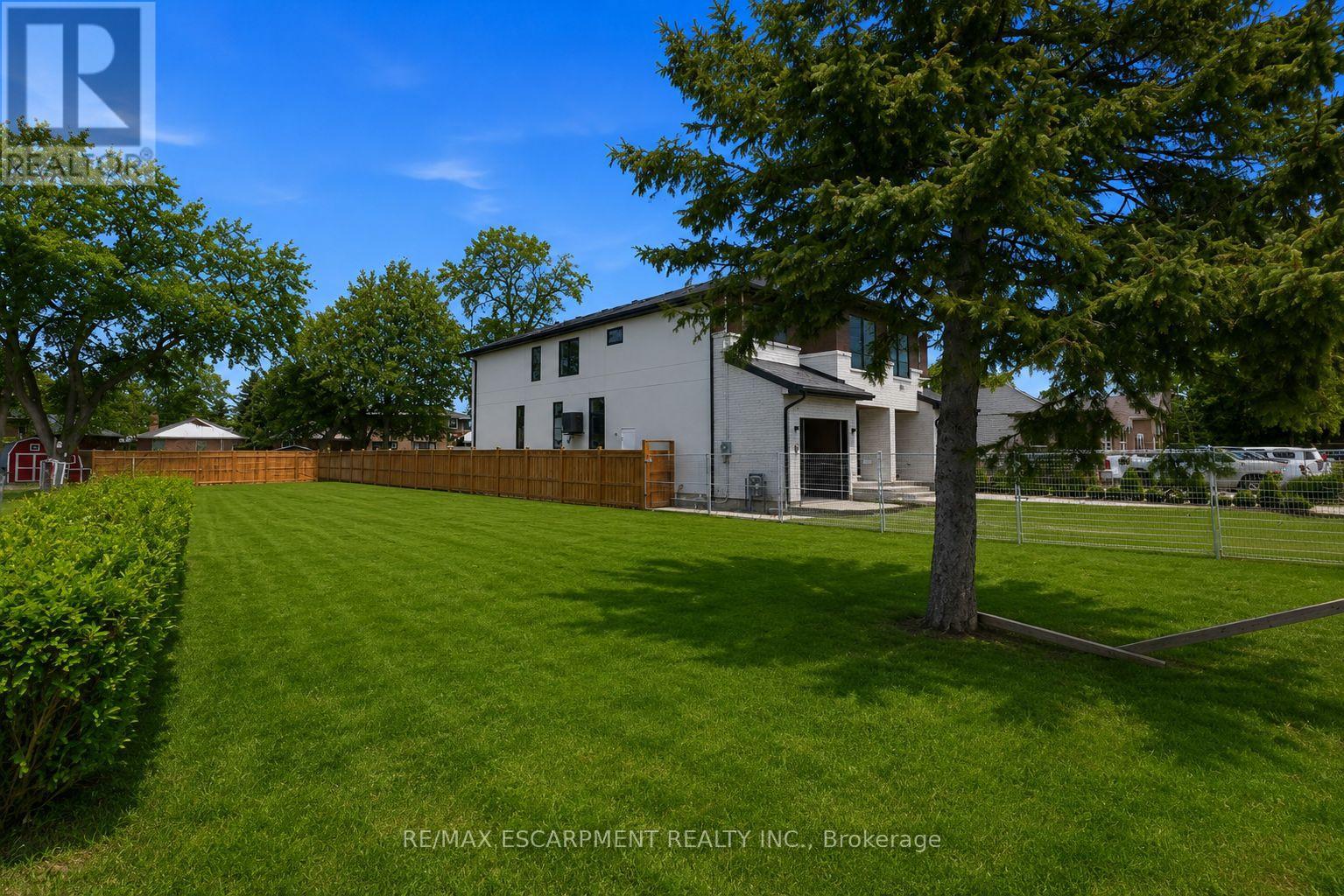 Unknown Address, ,    - Photo 2 - W13675916