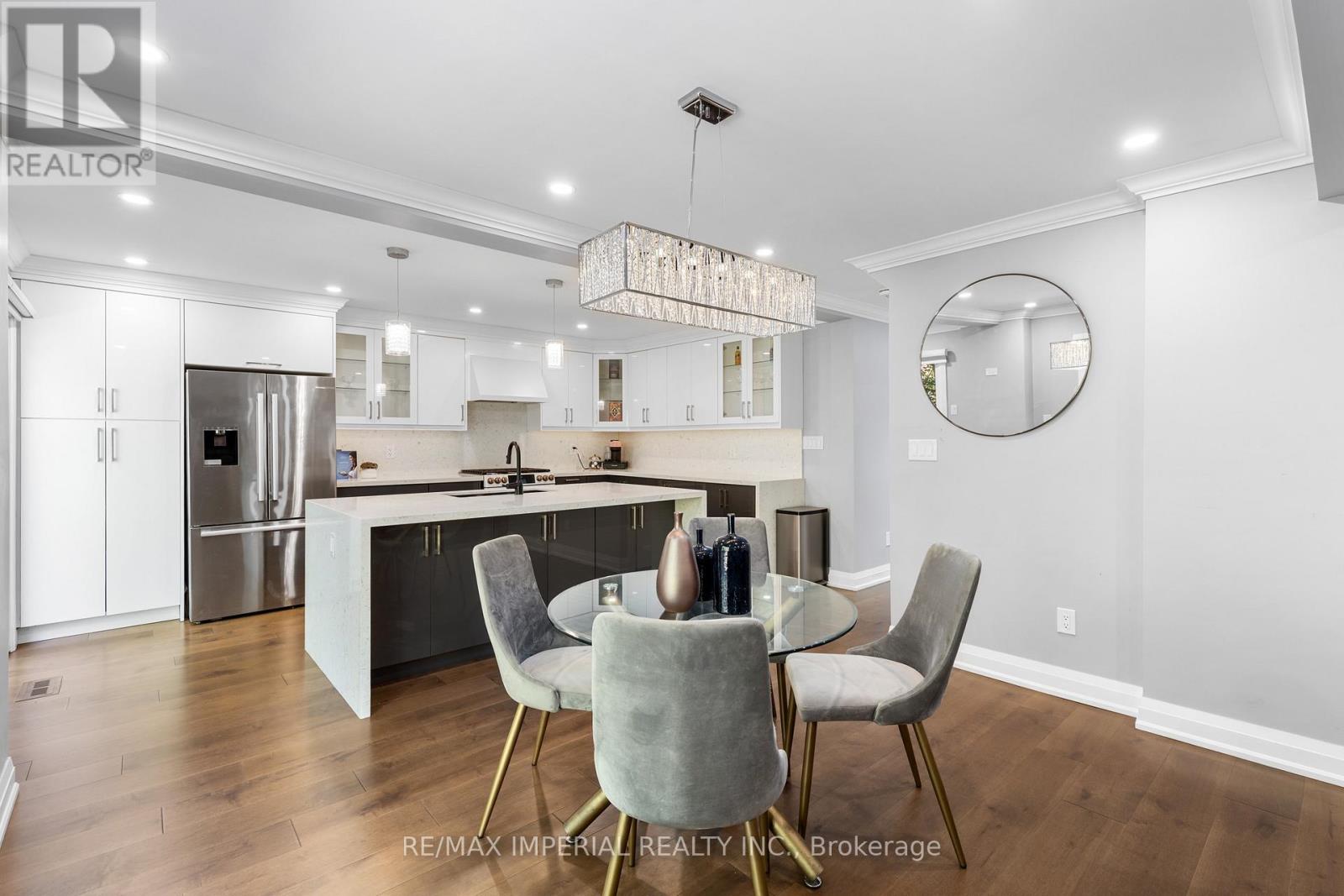 311 Youngstown Avenue, Mississauga, Ontario  L4Z 2T6 - Photo 11 - W13675946