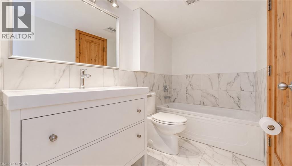 5 Father David Bauer Drive Unit# 305, Waterloo, Ontario  N2L 6M2 - Photo 9 - 40855342