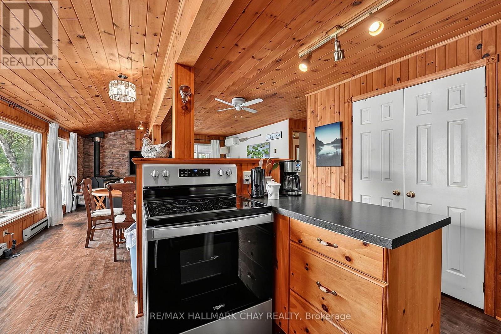 1283 Lions Head Road, Gravenhurst, Ontario  P0E 1G0 - Photo 22 - X13675936