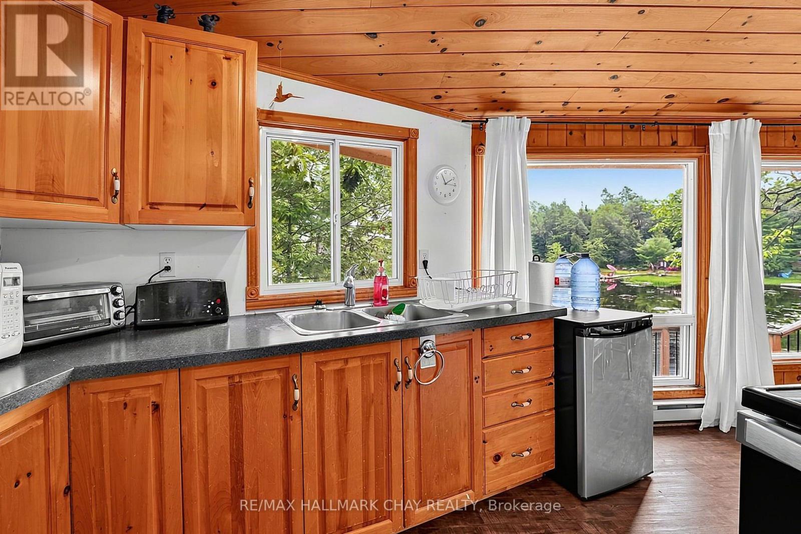 1283 Lions Head Road, Gravenhurst, Ontario  P0E 1G0 - Photo 23 - X13675936