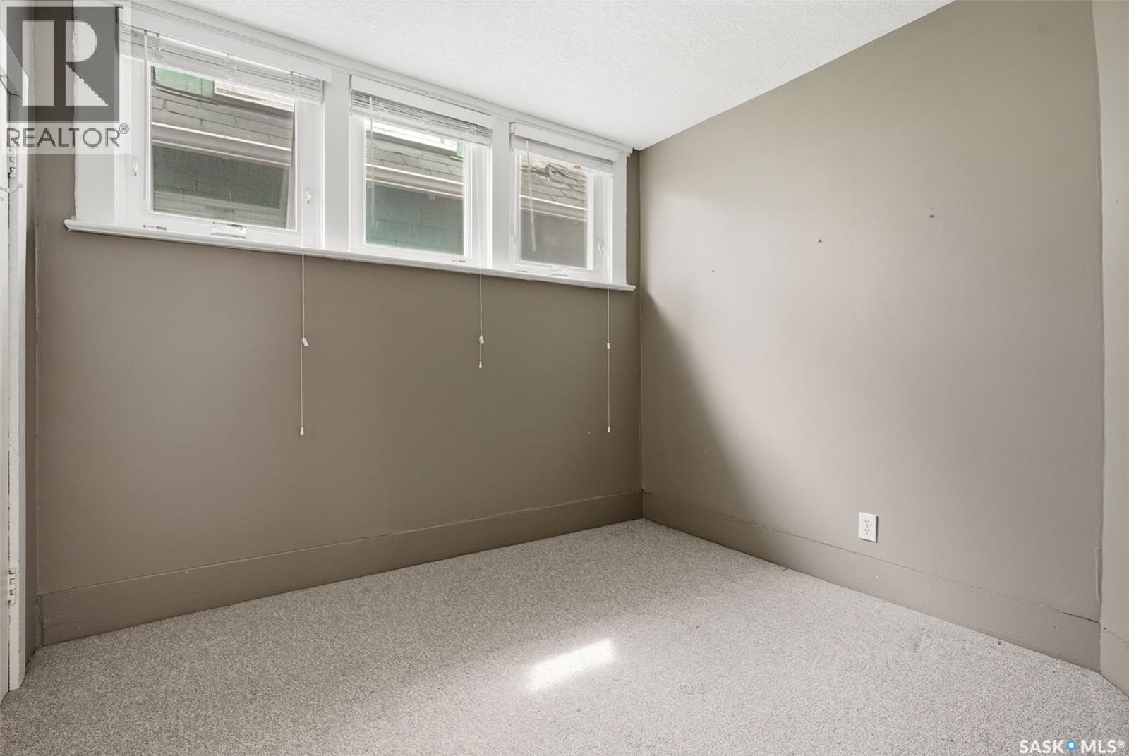 2242 Angus Street, Regina, Saskatchewan  S4T 2A2 - Photo 25 - SK045555