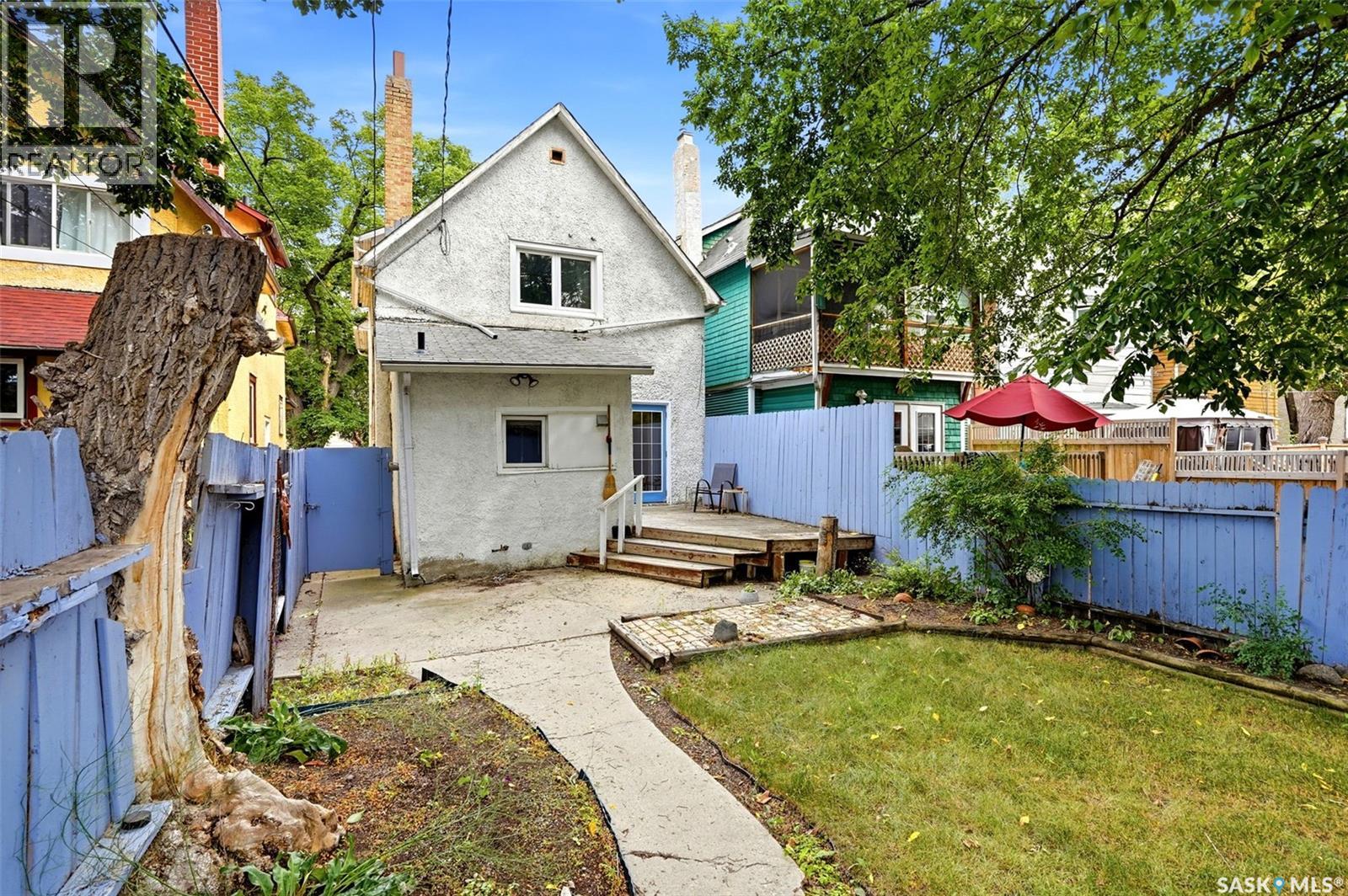 2242 Angus Street, Regina, Saskatchewan  S4T 2A2 - Photo 35 - SK045555