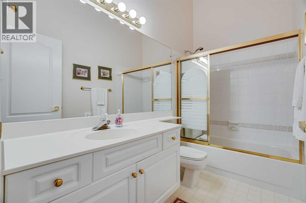 58 Evergreen Bay Sw, Calgary, Alberta  T2Y 3E9 - Photo 27 - A2328054