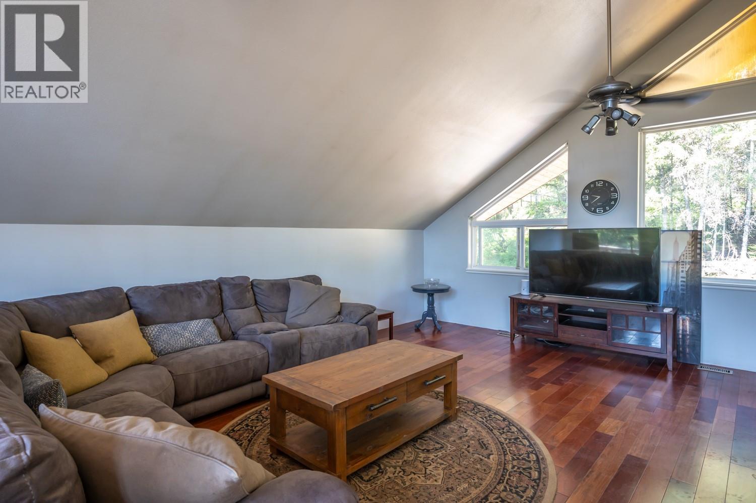 842 Grand Oro Road, Kaleden, British Columbia  V0H 1K0 - Photo 21 - 10394550