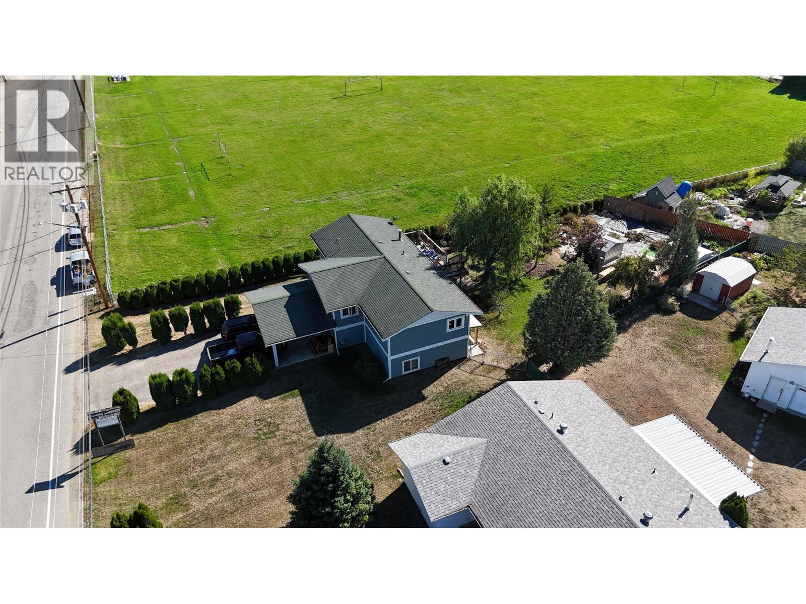 700 Bass Avenue, Enderby, British Columbia  V4Y 4B4 - Photo 3 - 10394922